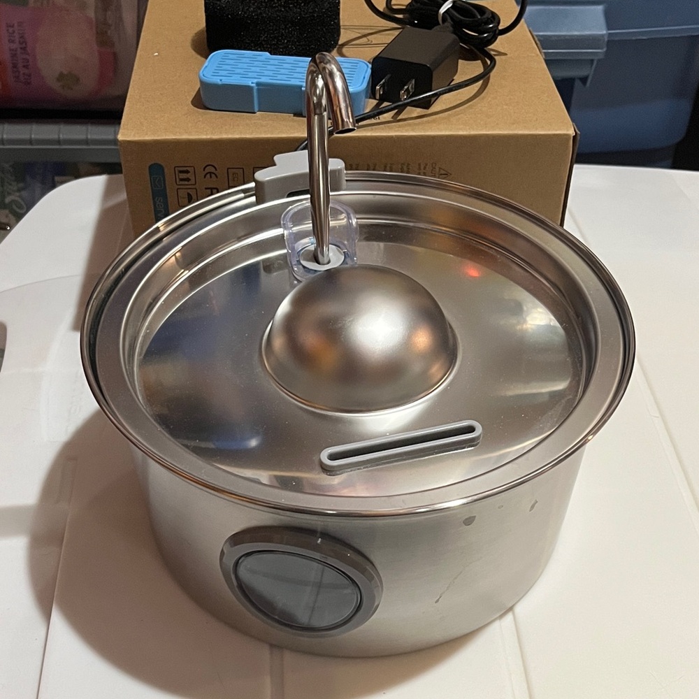 Cat Fountain Stainless Steel Pet Accessory with Water Level Window Never Used